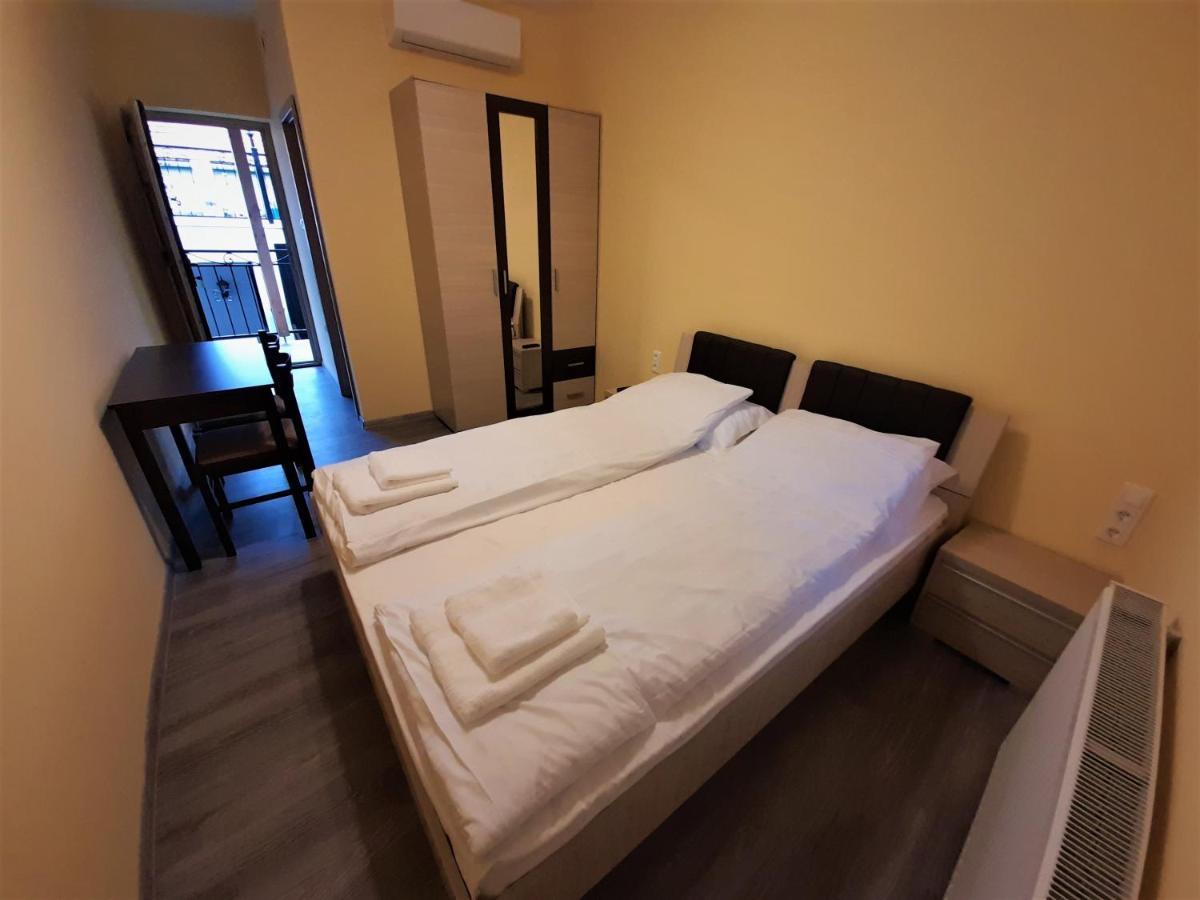 Barsony Vendeglo Es Panzio Bed & Breakfast Szecseny Luaran gambar